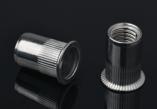 Rostfritt stål Countersunk Head räfflade kroppsnit nötter öppen typ
